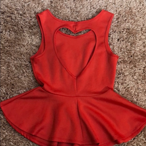WetSeal KEYHOLE PEPLUM TOP - Picture 2 of 4